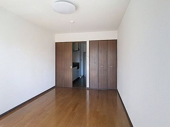 シティ・アベニュー_内装_4