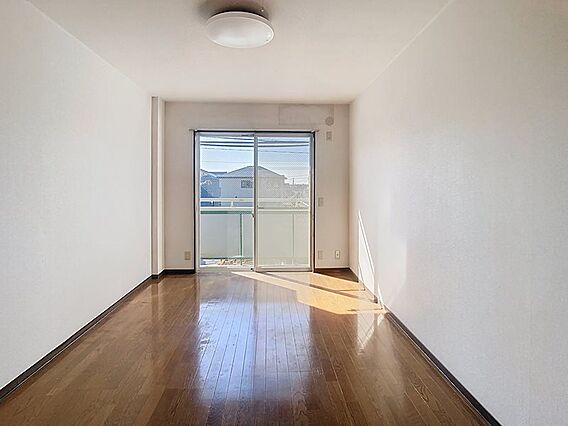 シティ・アベニュー_内装_2