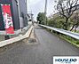 外観：前面道路含む現地写真