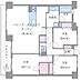 間取り：リビングはもちろん、大きな寝室（７．１帖）もバルコニーに面したワイドスパンのお部屋。廊下〜洗面室〜キッチンの生活動線も便利です♪１８帖超のリビングダイニングもご家族でゆったり過ごせますね