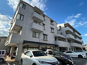 広島県安芸郡府中町石井城1丁目（賃貸マンション3LDK・3階・76.33㎡） その1