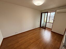 グランディア中山 206 2階1LDKのリビング/ダイニング