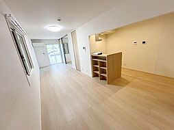 グラナーデ東伊興 106 1階2LDKのリビング/ダイニング