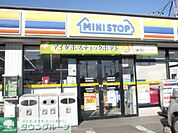 ミニストップ 徒歩2分。コンビニ 100m