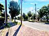 外観：前面道路は歩道があり安心してウォーキング等楽しめそうですね♪