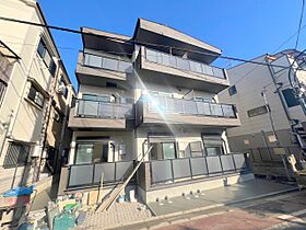 D porta Trapa  ｜ 大阪府東大阪市菱屋東2丁目12-12（賃貸アパート1LDK・2階・28.01㎡） その1