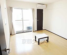 クレイノミューズII 2階1Kのリビング/ダイニング