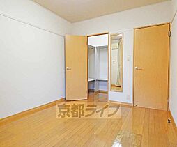 レオパレスプリオール東山II 1階2Kのリビング/ダイニング