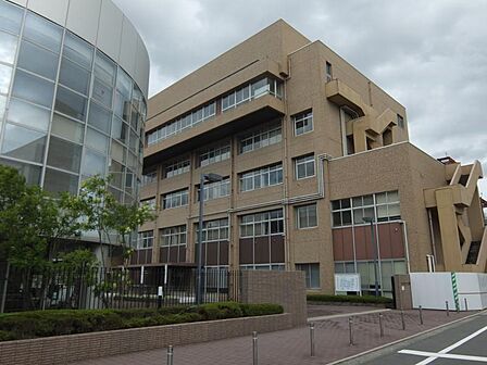 就実学園 学園本部(1494m)