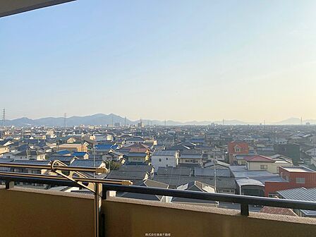 バルコニーからの眺望です。岡山の街並みを一望できます。