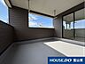 室内：同じ施工会社が施工した別物件のバルコニー写真です。実際の物件とは間取りや内装、設備、色柄などが異なる場合があります。