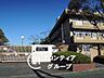 周辺：堺市立さつき野小学校 徒歩6分。 410m