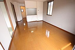 Ys EBA A棟 2階2LDKのリビング/ダイニング