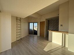 広島電鉄1系統 御幸橋駅 徒歩5分の賃貸マンション 4階ワンルームのリビング/ダイニング