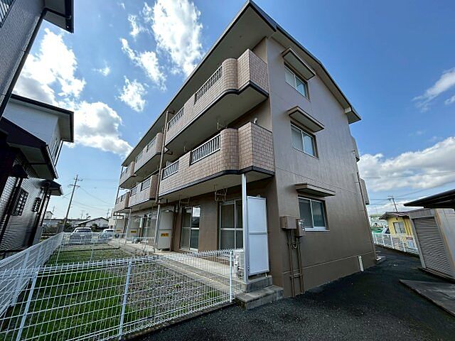 5 / 11