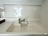 キッチン：【sink】※ツールで調理道具を削除しております。お手入れしやすいシンクです。シンプルで使い易いシステムキッチンでご家族で愉しくお料理も楽しめます！