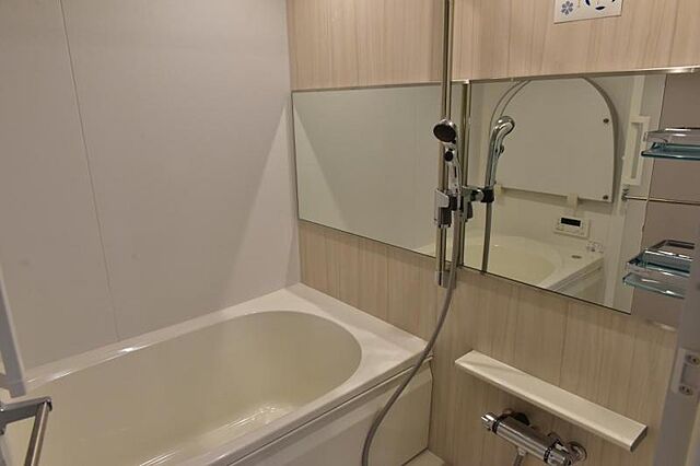 浴室 サニーウェル三渓園西館 2階/-