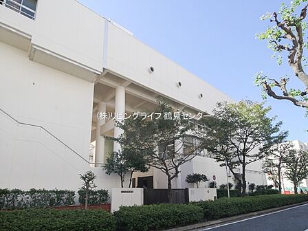 横浜市立港中学校?2425m