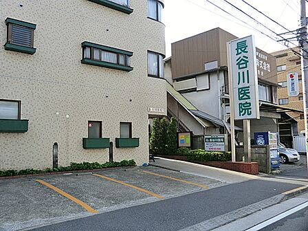 長谷川医院　1240ｍ