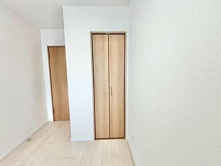 1人ひとりの大切なプライベート空間。シンプルに仕上げてあります。