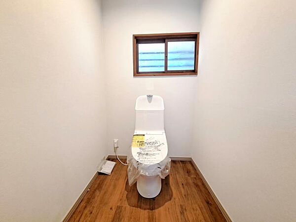 トイレを拡大表示