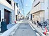 外観：前面道路は4ｍございます。