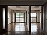 洋室：DKから通じる洋室は2部屋です。