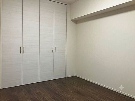 たっぷり収納できる大型クローゼット!お部屋がすっきり片付きます。※写真はイメージになります。
