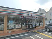 セブンイレブン　近江八幡駅南店まで650メートル