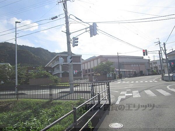 画像7:高島中学校まで1000メートル