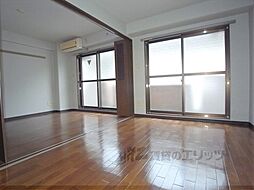 カルテットＫＯＢＯＲＩ　Ｄ棟 2階2DKのリビング/ダイニング