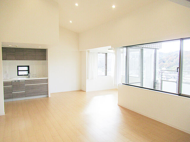 リビング/ダイニング 京急本線 安針塚駅 徒歩7分