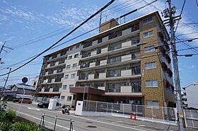 DAKマンション山越 405 号室 ｜ 愛媛県松山市山越6丁目（賃貸マンション3LDK・4階・72.86㎡） その1