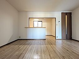 ブレスビュー 105 号室 1階2LDKのリビング/ダイニング