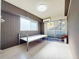 第一高岡ビル 301 号室 3階ワンルームのリビング/ダイニング