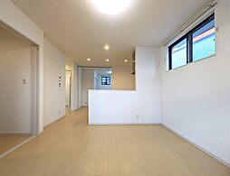 ＭＫＯ中須賀Ａ 201 号室 2階1LDKのリビング/ダイニング