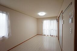 ヴィルヌーブ　Ａ棟 101 号室 1階1LDKのリビング/ダイニング