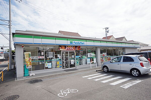 画像24:ファミリーマート 松山土居田東店