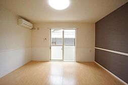 クオーレ 102 号室 1階1Kのリビング/ダイニング