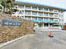 周辺：松前町立岡田小学校