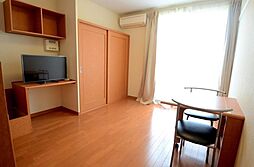 レオパレスグランドカメリア2 211 号室 2階1Kのリビング/ダイニング