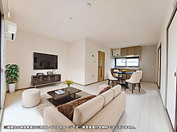 カーサ・フォンテーヌＣ棟 102 号室 1階2LDKのリビング/ダイニング