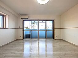 one 301 号室 3階1LDKのリビング/ダイニング