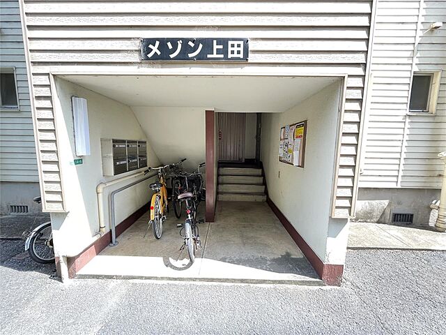 6 / 18