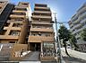 外観：落ち着いた色合いで、周囲の街並みに馴染む外観です。