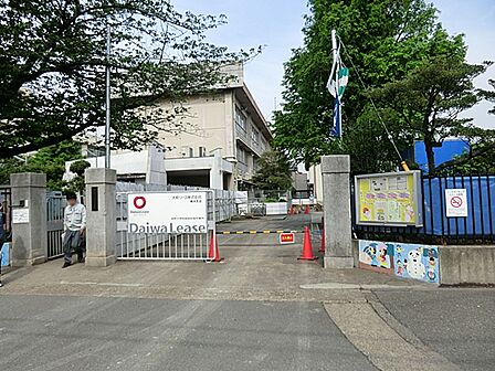 川崎市立旭町小学校 380m