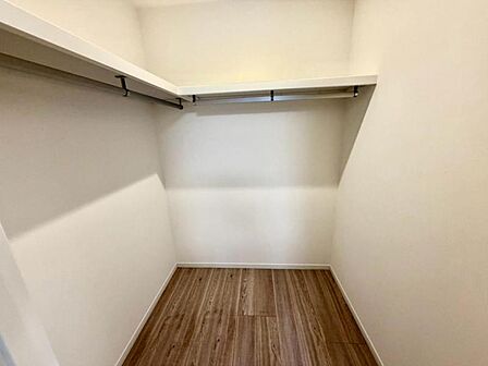 各部屋に収納が充実しており、整理整頓がしやすい設計です。