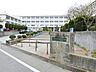 周辺：新潟市立 東青山小学校 670m