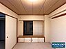 和室：2026年9月撮影/和室6.0畳（※本画像は、居住中の室内写真から家具等をAIにより除去・加工したものです。実際の現況とは異なる場合がございます。現況については、現地にてご確認ください。）