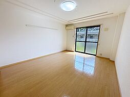 楼蘭 103 1階1Kのリビング/ダイニング